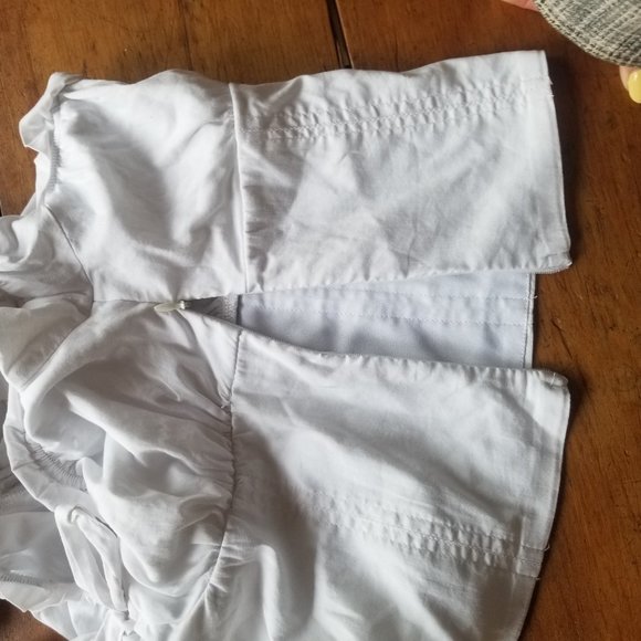 Puff Sleeve Fitted Top - Picture 8 of 9